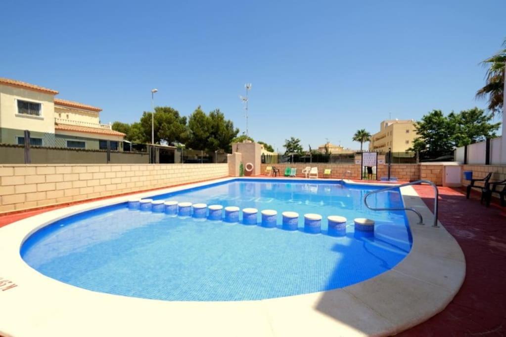 2 Bedroom House In Cabo Roig Orihuela Exterior photo