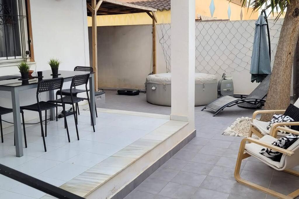 2 Bedroom House In Cabo Roig Orihuela Exterior photo