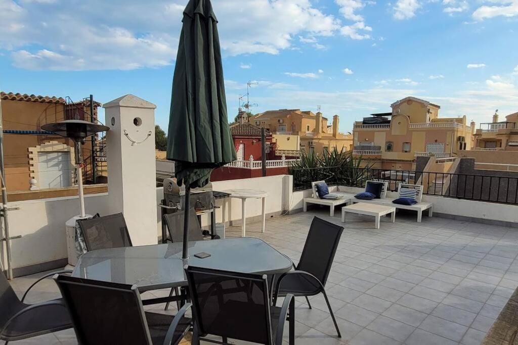 2 Bedroom House In Cabo Roig Orihuela Exterior photo